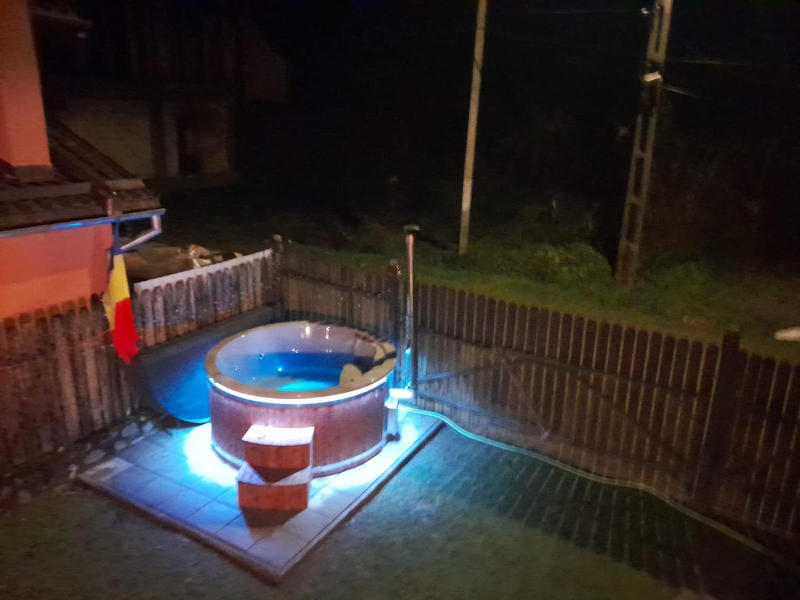 Casa Iulia & Matei Villa Cartisoara Ngoại thất bức ảnh